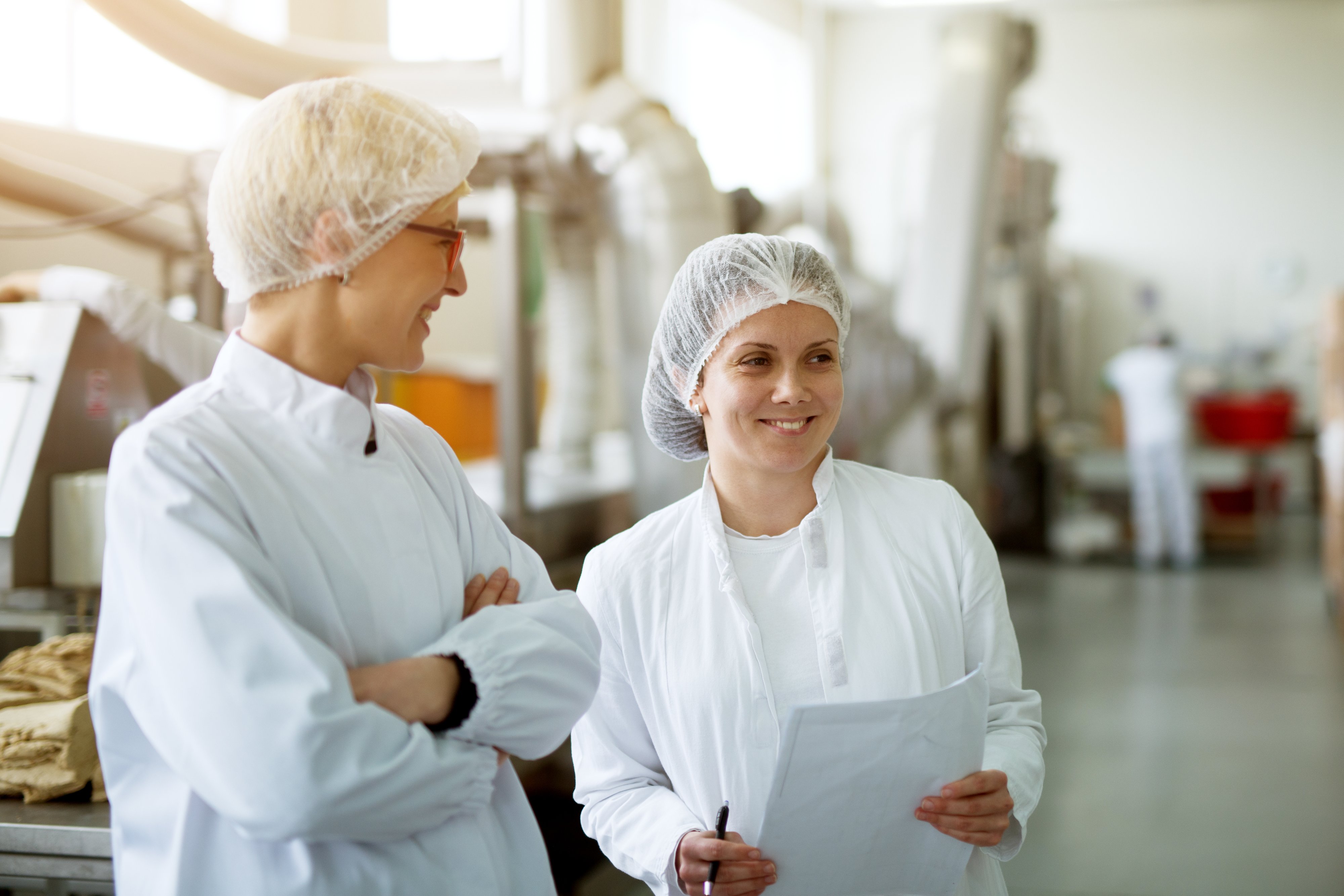 FoodProcessing_QAWomeninWhite