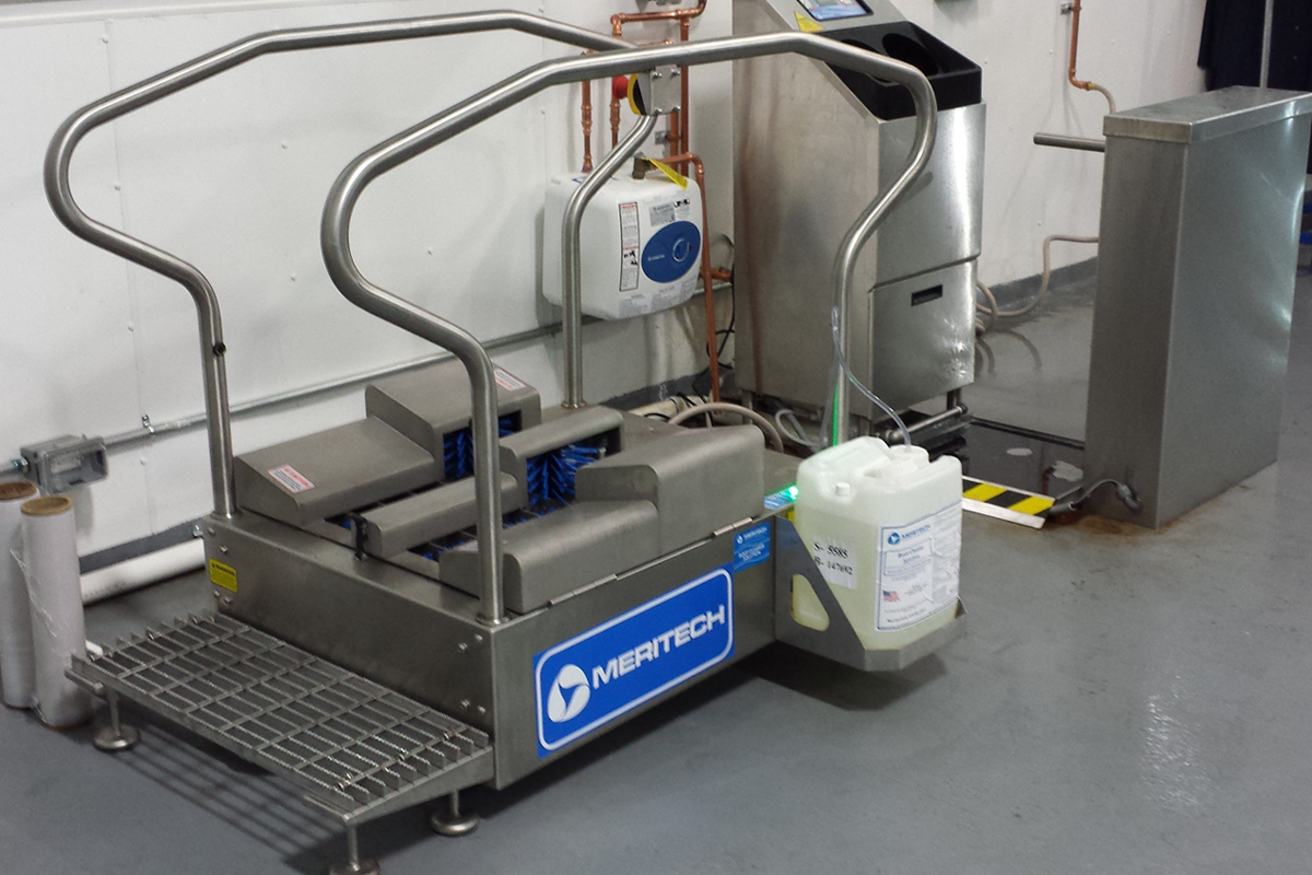 MBW 3000 Low Profile Automated Boot Scrubber Station